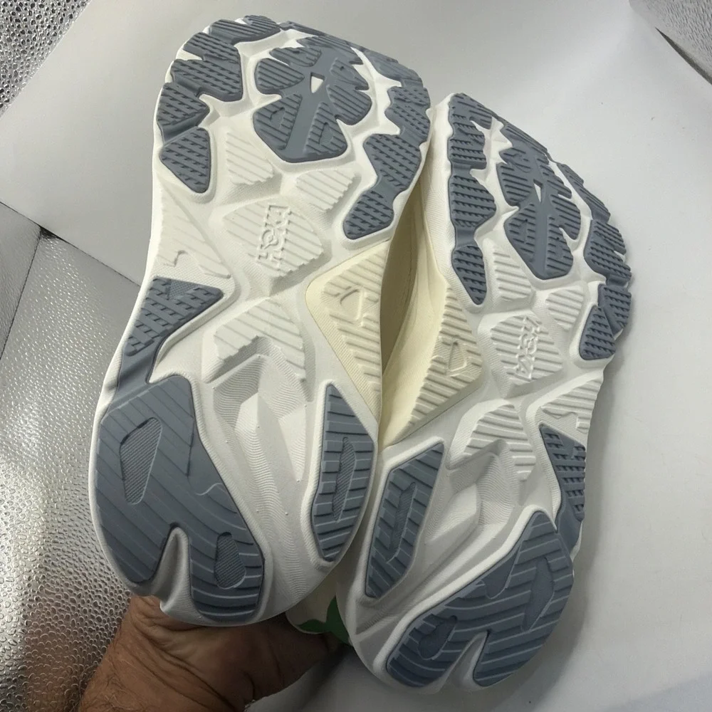 Hoka One One Arahi 8 Mens Shoes. 1168690/ALBST Size 8D. NIB
